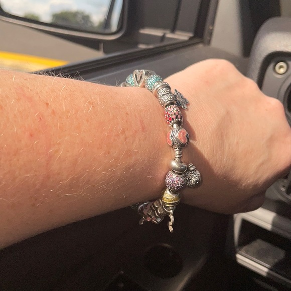 Authentic Pandora bracelet fully loaded with authentic charms - Picture 3 of 5